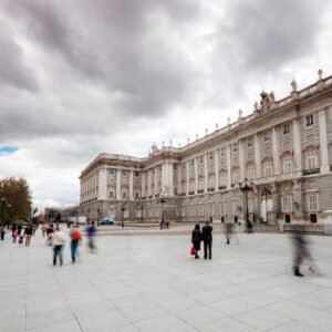 Walking tour Madrid y Palacio Real (acceso preferente)